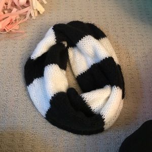 Black and white infinity scarf